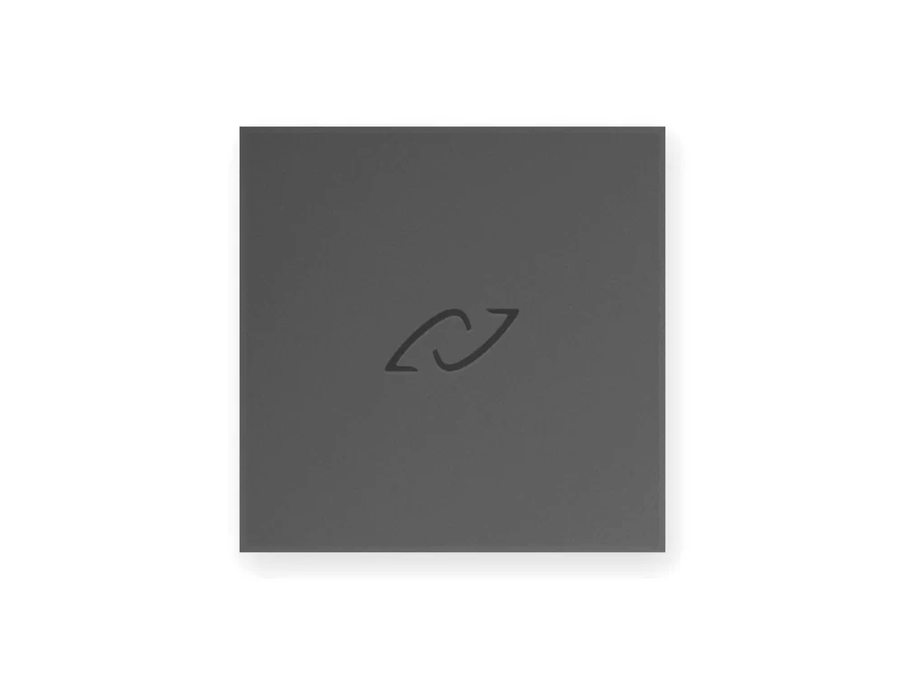 A microfibre polishing cloth with the AURVIZ mark